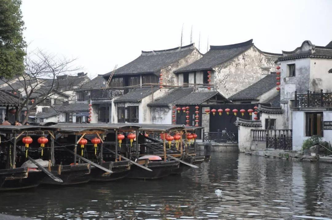 逃犯克星+1!陈奕迅厦门演唱会场外一逃犯假扮成志愿者被抓